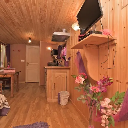 Roulotte La Verdine Отель типа 