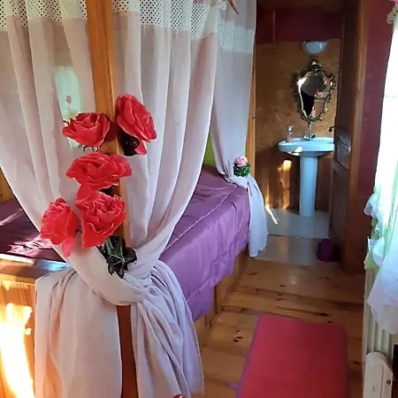 Bed & Breakfast Roulotte La Verdine 3*