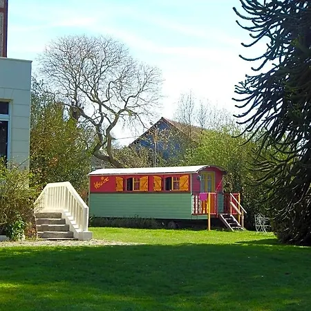 Roulotte La Verdine Couette-café 3*