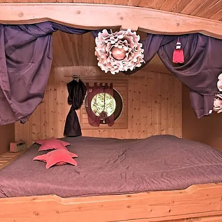 Roulotte La Verdine Couette-café 3*