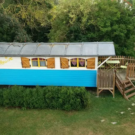 Roulotte La Verdine Отель типа 