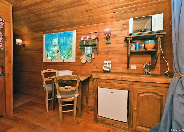 Couette-café Roulotte La Verdine