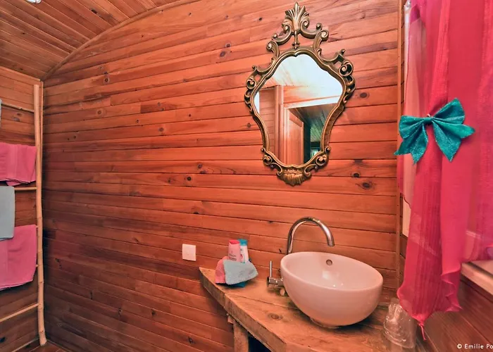 Roulotte La Verdine Couette-café