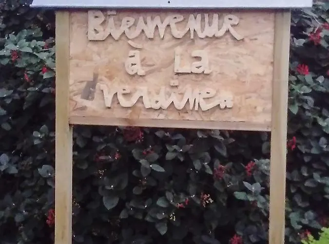 Roulotte La Verdine Couette-café 3*